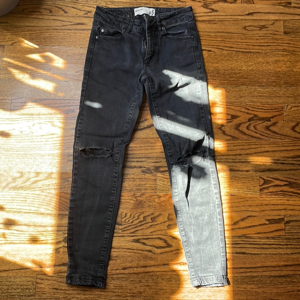 Distressed Black Garage Jeans Mid-Rise Size 3